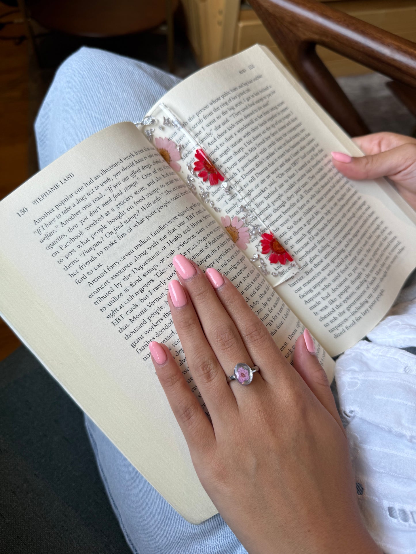 5.5" Floral Bookmark