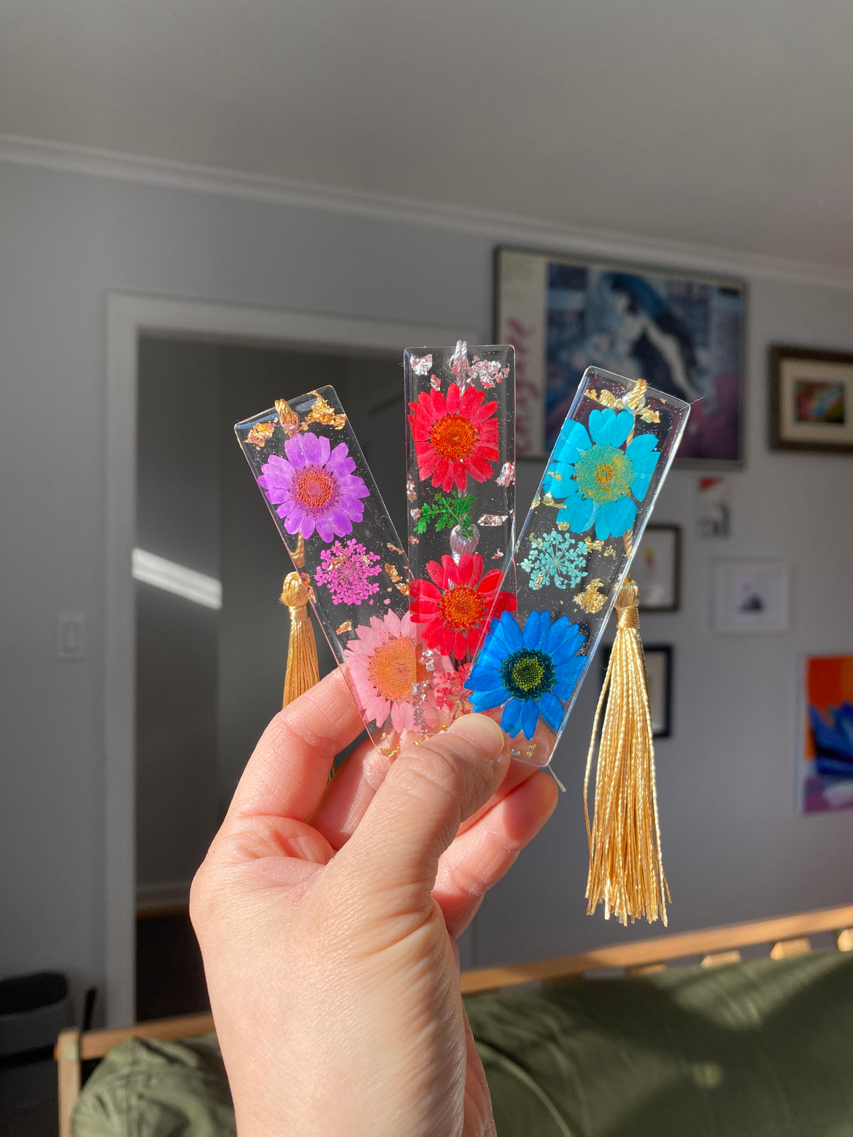 3.5" Floral Bookmark