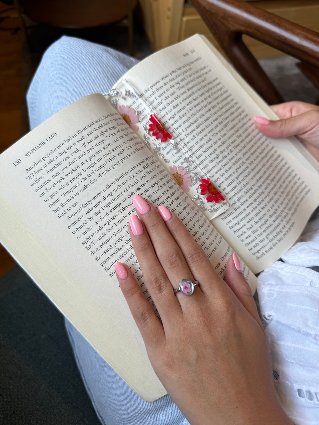 5.5" Floral Bookmark